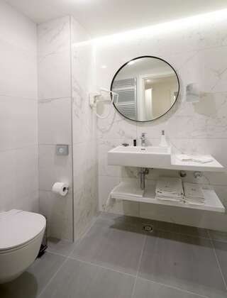 Отель Hotel Gradska Cetinje Цетине Двухместный номер с 1 кроватью-6